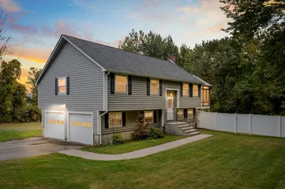 12 Longmeadow Lane