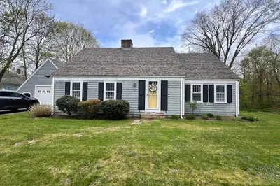 299 Lincoln Ave 1
