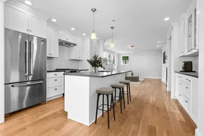 244 High St #3