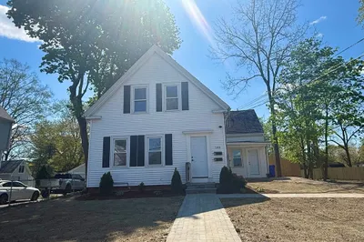 140 W Water St 1