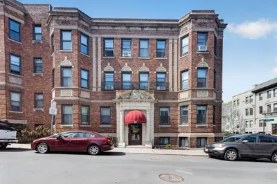 39 Glenville Ave #14