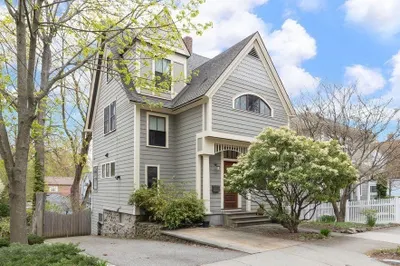 26 Circuit Ave 1