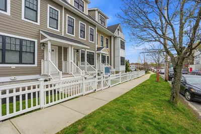 76 Boston St #76