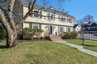 11 Locust St 1