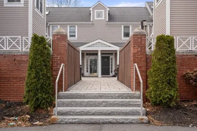 387 NEponsEt StrEEEt St #E 1
