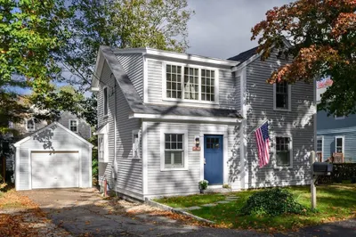 11 James Ln 1