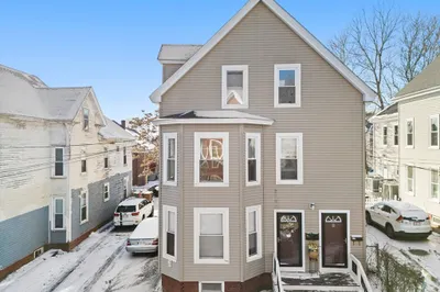 8 Blaisdell St #2