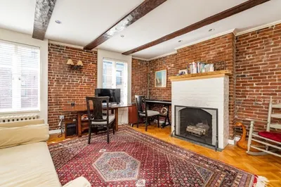 101 Myrtle St #4