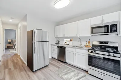 12 LawrenCe St #C