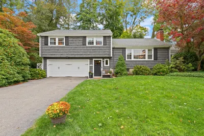 70 Longview Road 1