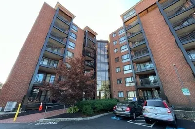 60 Rantoul Street #712 N 1