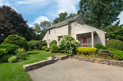 37 Cedar Rd