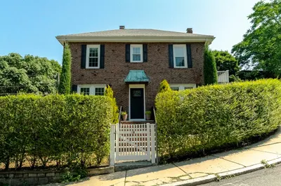 19 HAyes Rd #A