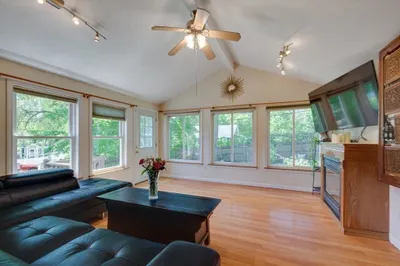 45 Riveredge Road 1