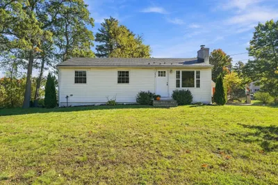 250 Lafayette Road 1