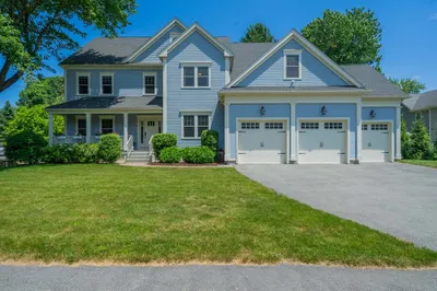 15 Hickory St 1