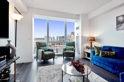 110 Stuart St #16F