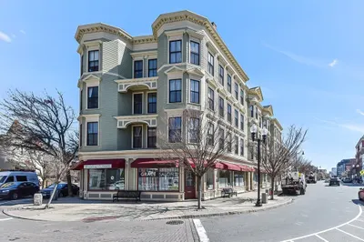 373 Somerville Avenue #B