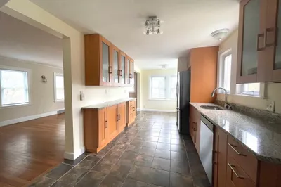 76 Cloverdale Rd #76