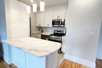 621 Massachusetts Ave #3
