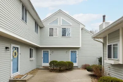 209 Lake St #70 1