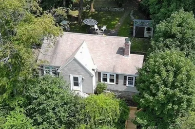 100 Winifred Ave