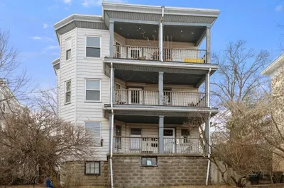 29 Main St #1