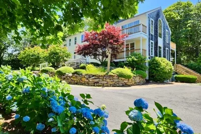 134 Main St 1