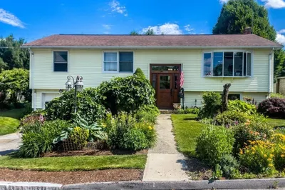 128 Derby St 1