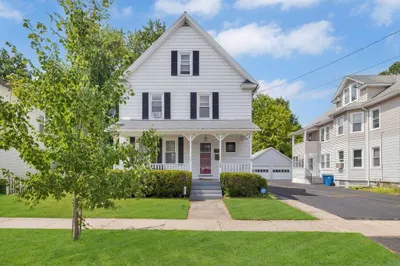 105 Pine St