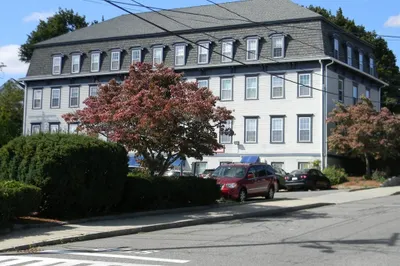 12 Walnut Street #4 1