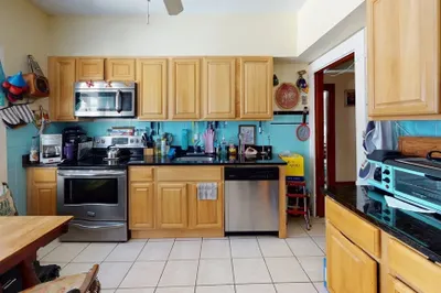 48 Oak St #2