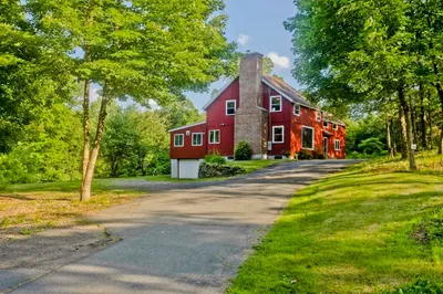 150 Harris St