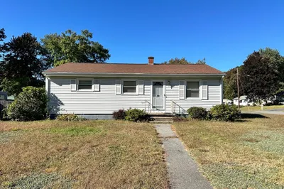 331 Newhouse St 1
