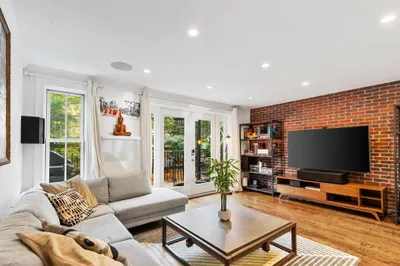 81 Appleton St #1