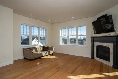 73 Village Hill Rd #3S 1