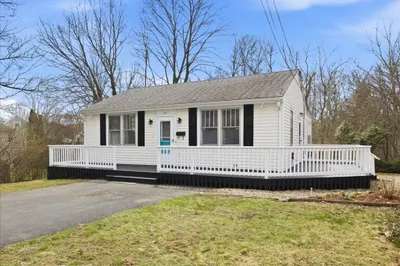 54 Waldo St