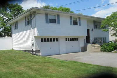 21 Pamela Dr 1