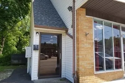 2 Fairlawn Ave #SUITE 2 1