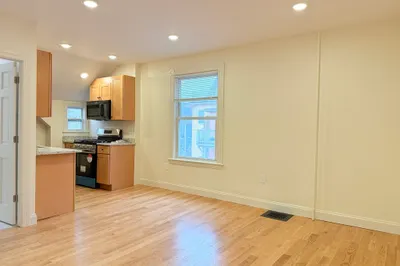 4 Orchard St #2