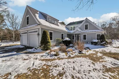 19 Equestrian Ave 1