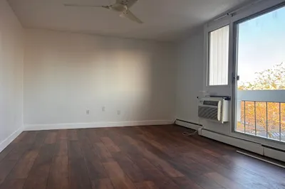 12 Inman St #53