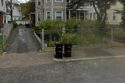 55 Chester Ave 1