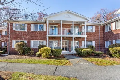 4 Bayberry Dr #3 1