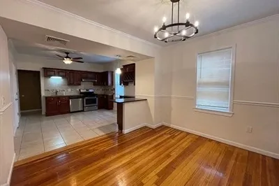 22 Hall Place #22