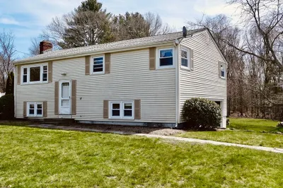 6 Clover Lane