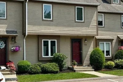 1402 Sheffield Way #1402