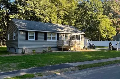 188 Crystal St 1