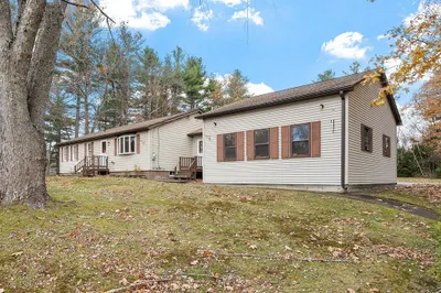 82 Narrows Rd
