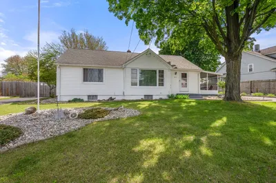 41 Pine Grove St